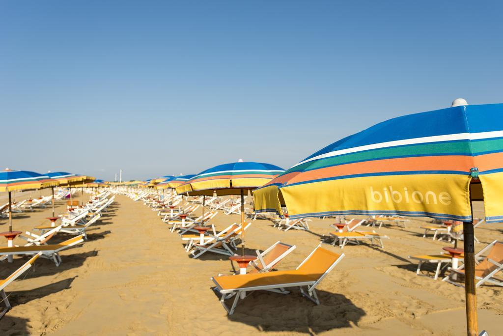Appartamenti Azzurro Bibione Exterior foto